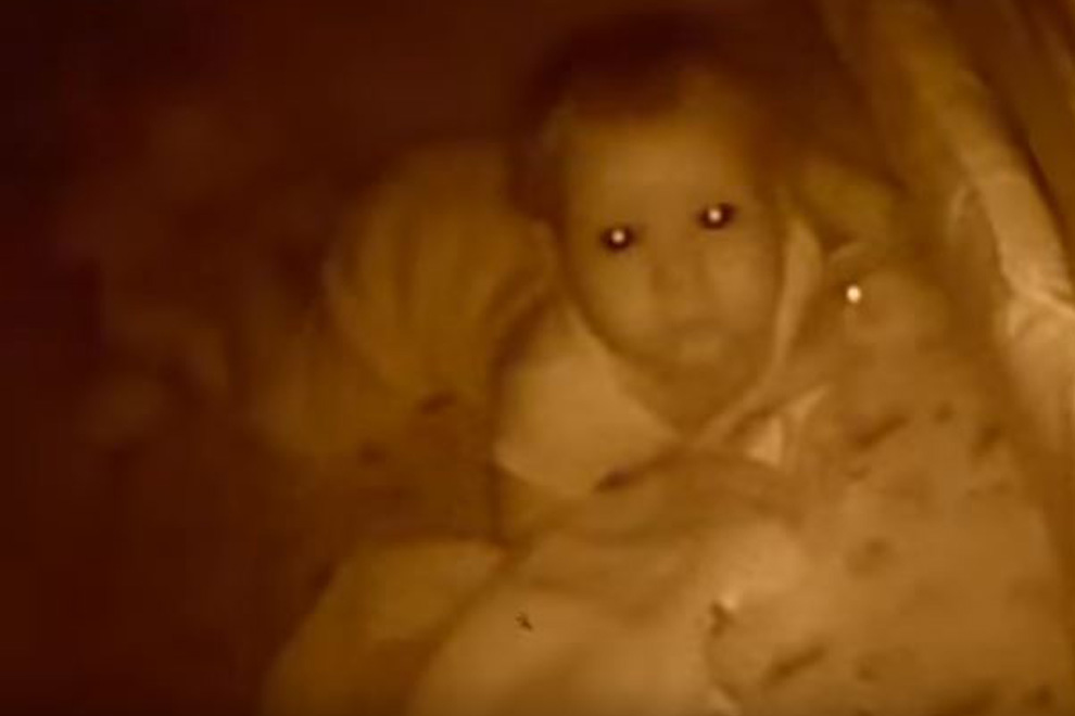 Seltsame Stimme durchs Babyphone: Diesen Horror erlebten Mutter und Kind