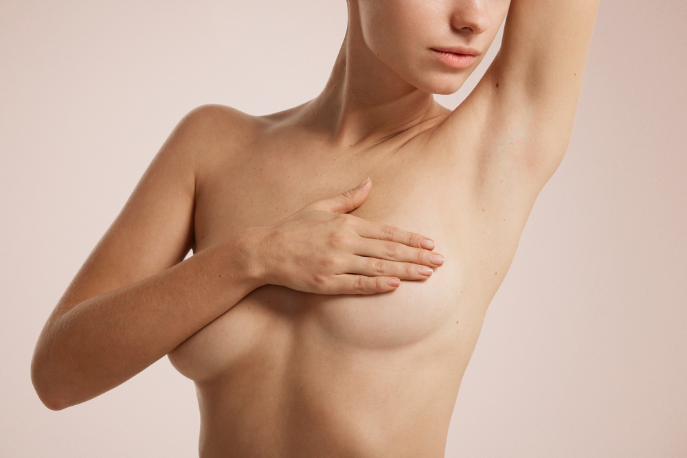 Zyklus: So verändert sich deine Brust während des Monats