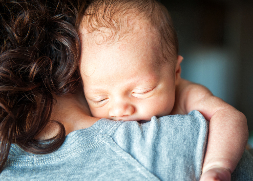 8 Dinge, die dir in den ersten Tagen nach der Geburt deines Babys passieren