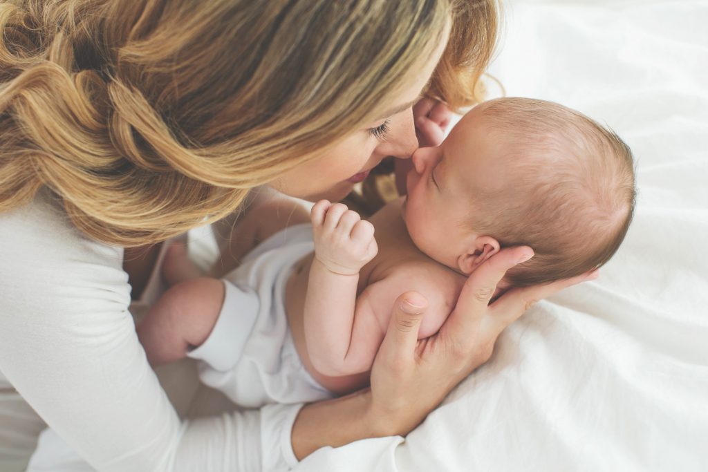 5 Orte, an denen du dein Neugeborenes nicht bringen solltest
