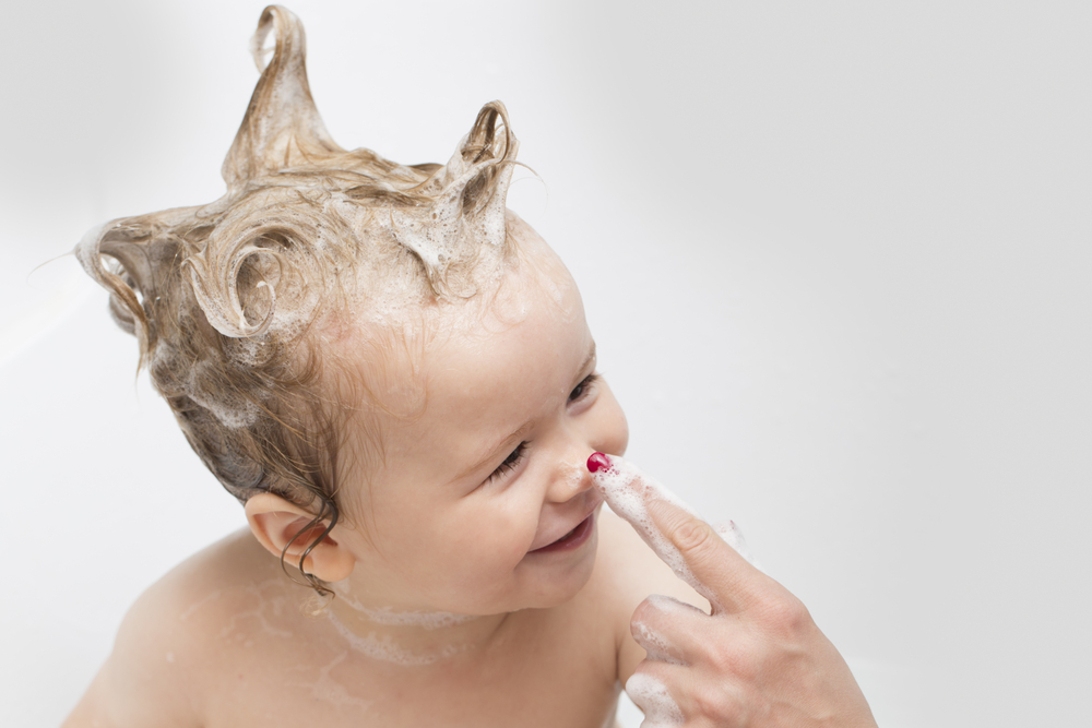 Betäubungsmittel im Baby-Shampoo: So erkennt ihr Risikostoffe in Kosmetika