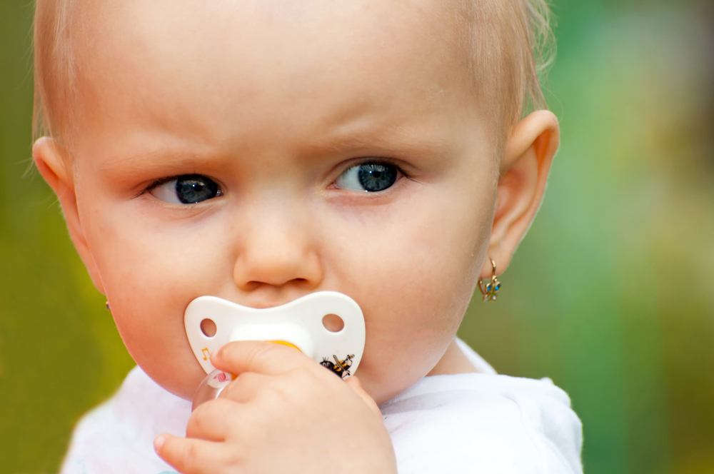 Ohrringe bei Babys: Normal oder Qual?
