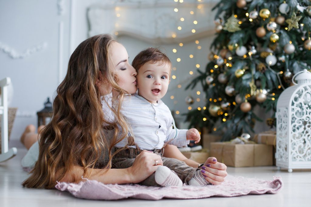 Über diese 5 Weihnachtsgeschenke freuen sich frischgebackene Mamas wirklich