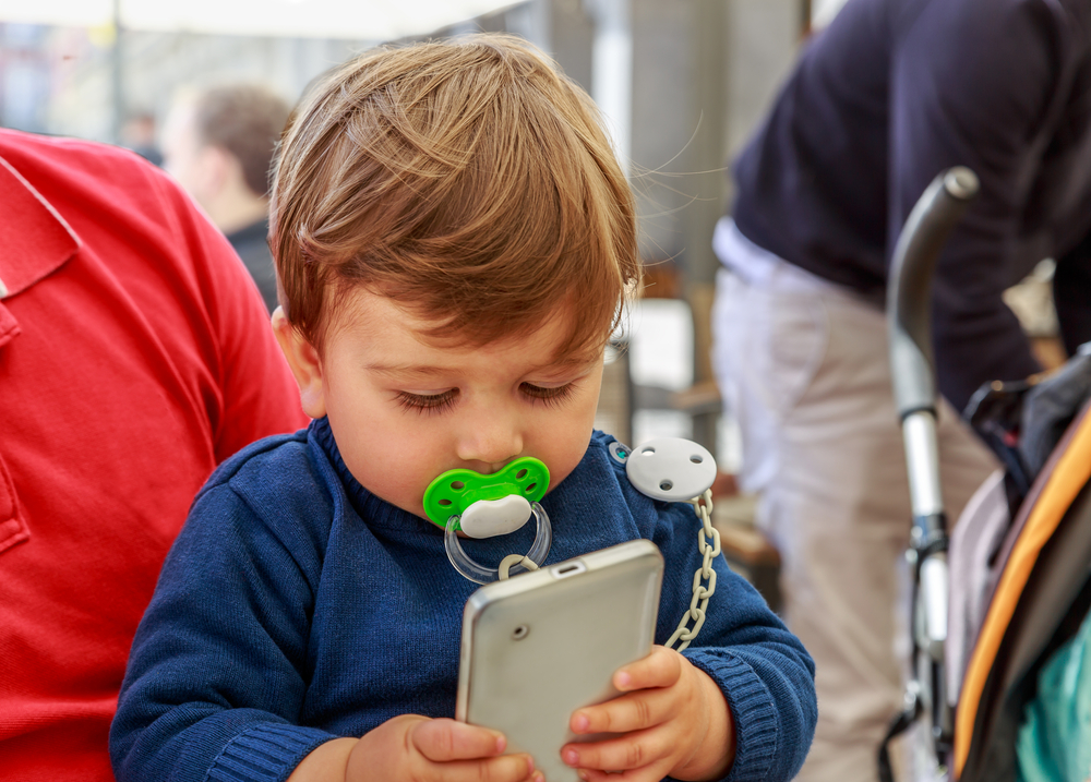 Smartphones beeinträchtigen die Entwicklung der Kinder