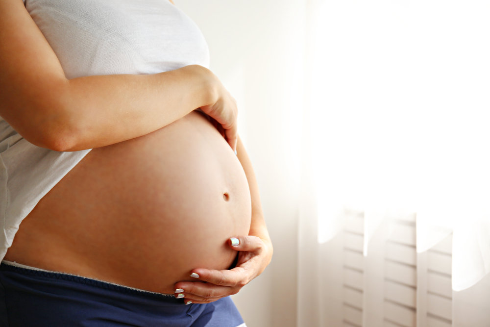 9 Schwangerschafts-Symptome vor denen dich niemand gewarnt hat