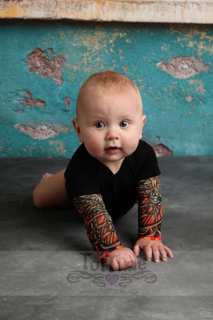 Der letzte Schrei?: Bodys mit Tattoo-Sleeve für Babys