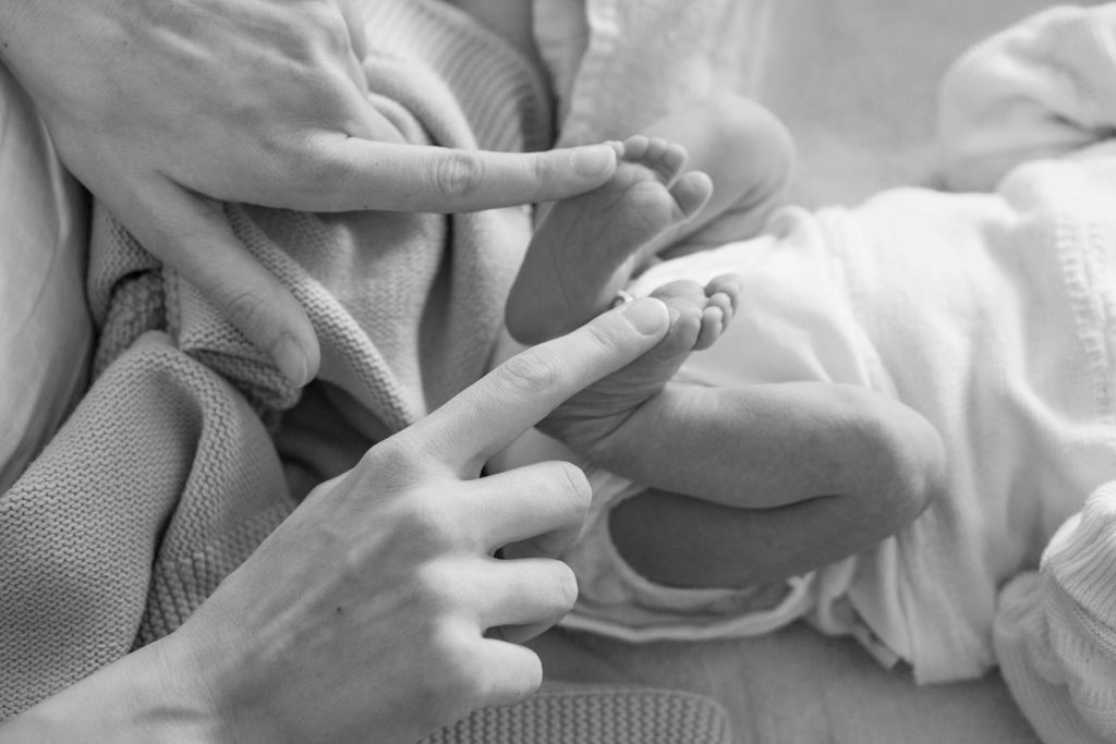 Quarantäne: Ideen, wie du dein frischgebackenes Baby in der Großfamilie willkommen heißen kannst